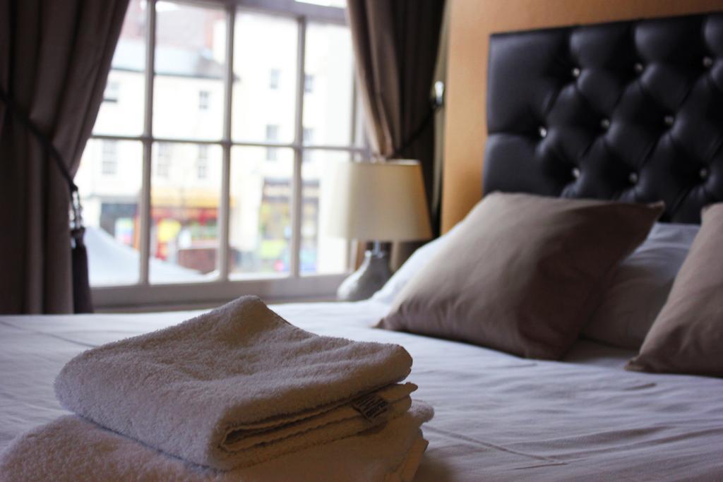 Hotel Tilted Wig Warwick  Pokoj fotografie